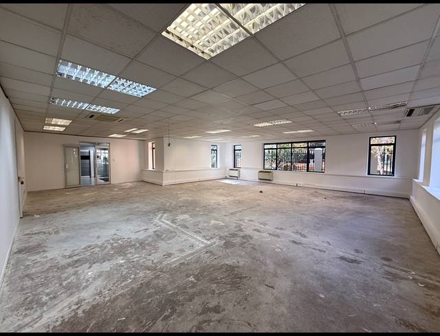 141M² OFFICE TO LET IN ROSEBANK
